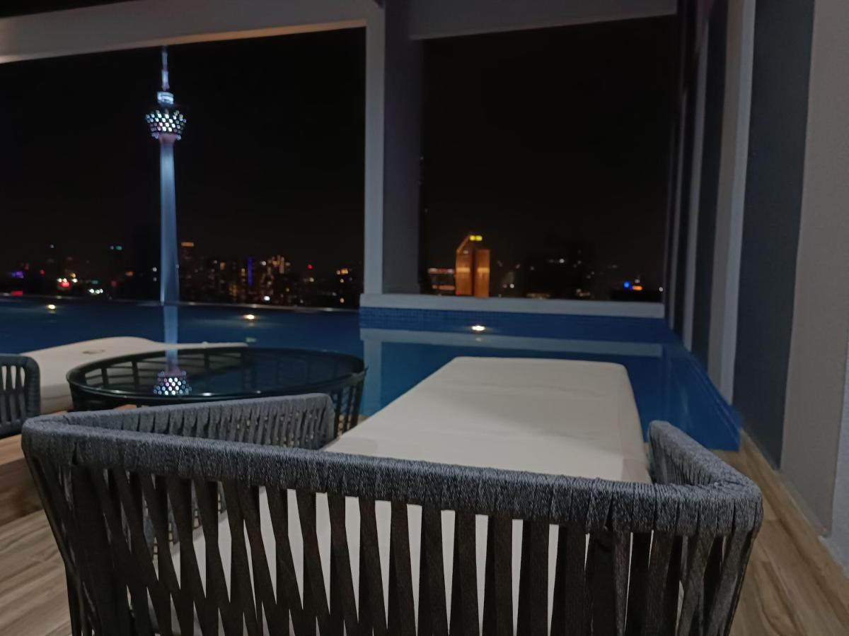 Cl 27A Insta Klcc View & Infinity Pool View Kuala Lumpur Exterior foto