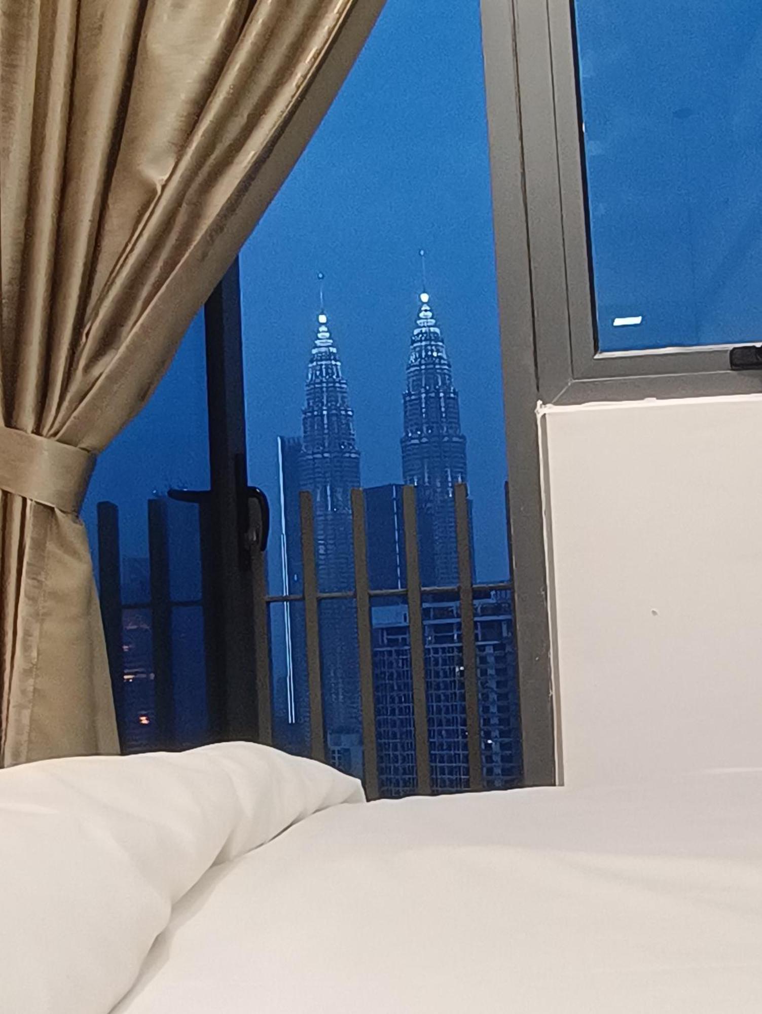 Cl 27A Insta Klcc View & Infinity Pool View Kuala Lumpur Exterior foto